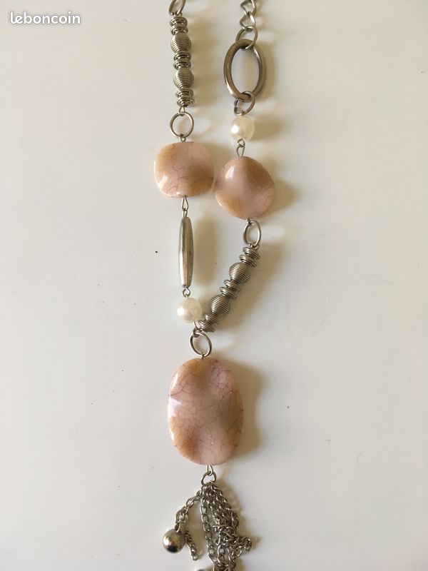 Collier fantaisie (image 1)