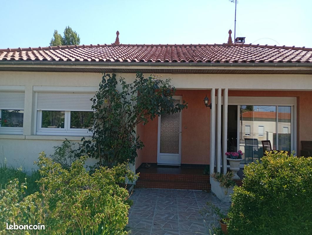 Maison 5 pièces 145 m² · à Étauliers · 145 m² · 215 000 €