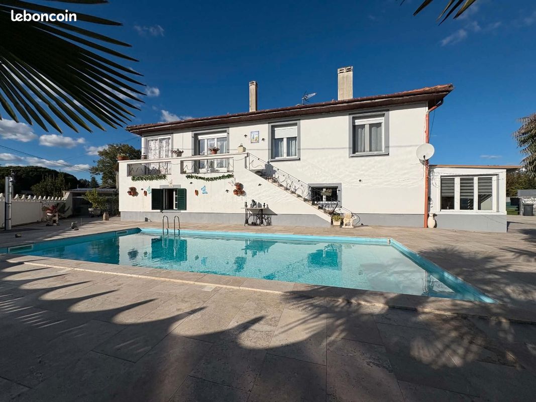 Maison 7 pièces 125 m² · à Villeton · 125 m² · 245 000 €