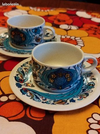 2 Tasses à Chocolat Villeroy & Boch Faïence Blason Saint Ouen
