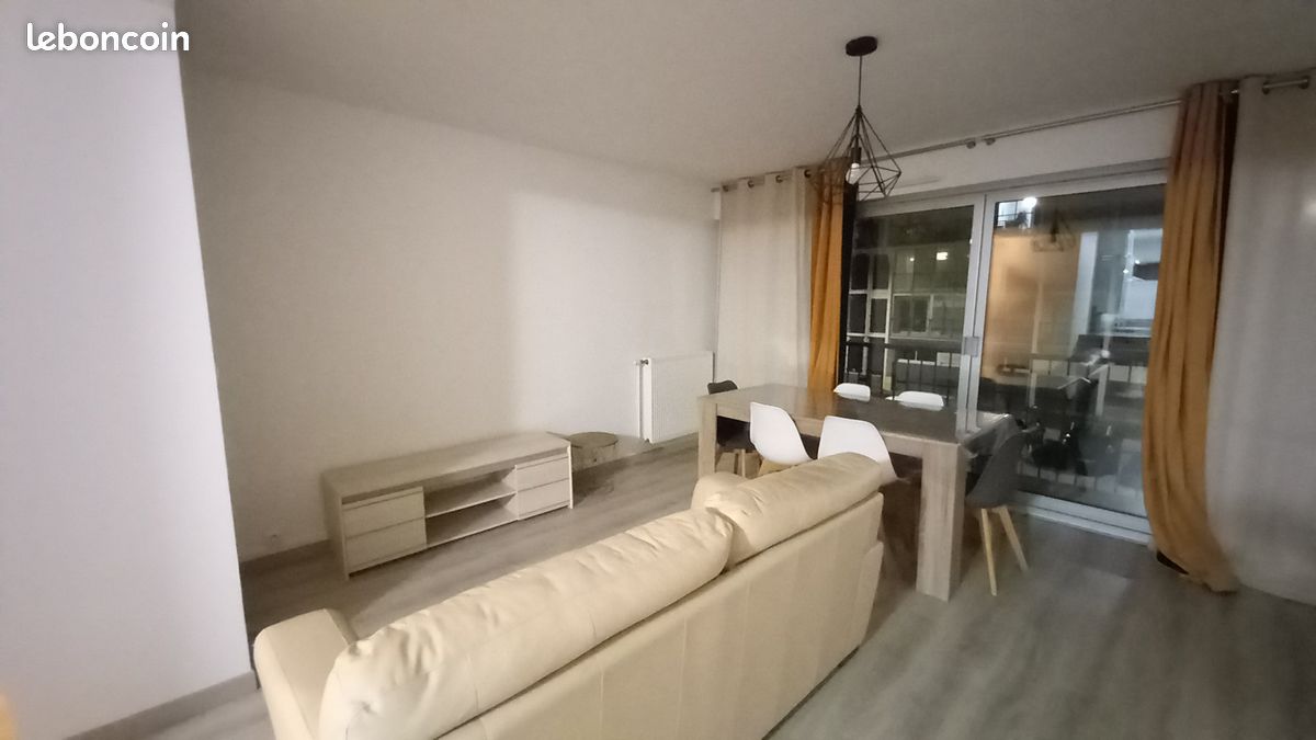 Appartement 3 pièces 67 m² · à Saint-Brieuc · 67 m² · 800 €