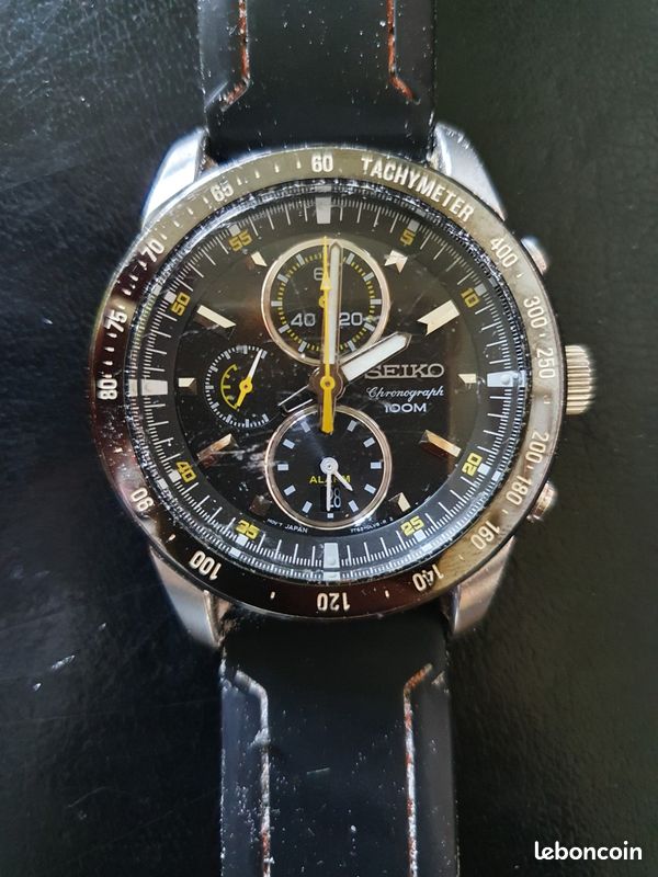 Montre chronographe Seiko Chronograph 100M (Mouvement 7T62) à pile (image 1)