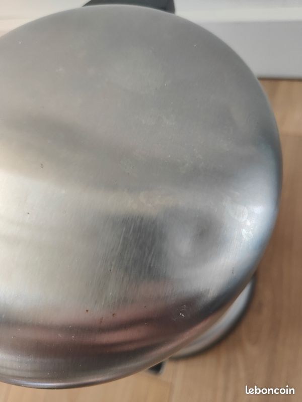 Poubelle inox (image 6)