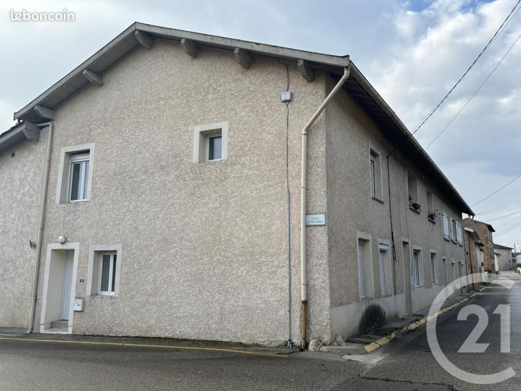 Maison 4 pièces 88 m² · à Bourg-Saint-Christophe · 88 m² · 1 060 €/mois