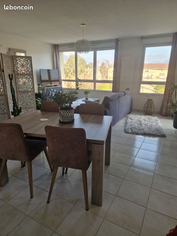 Appartement dernier étage avec balcon