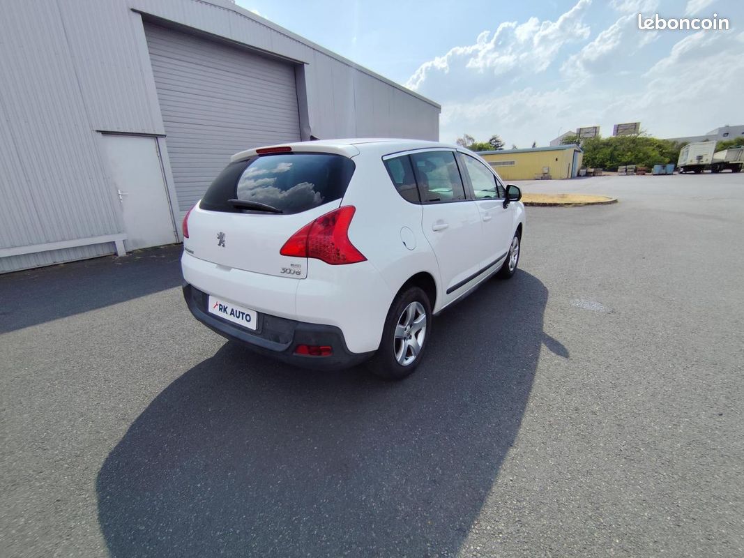 PEUGEOT 3008 1.6 e-HDi FAP - 115 - BV MP6 Business Pack PHASE 1 (image 8)