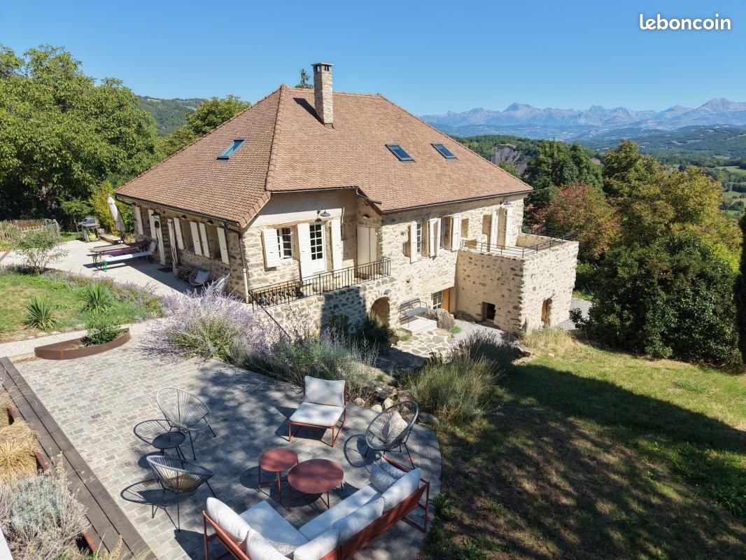 Maison 9 pièces 206 m² · à Fouillouse · 206 m² · 812 000 €