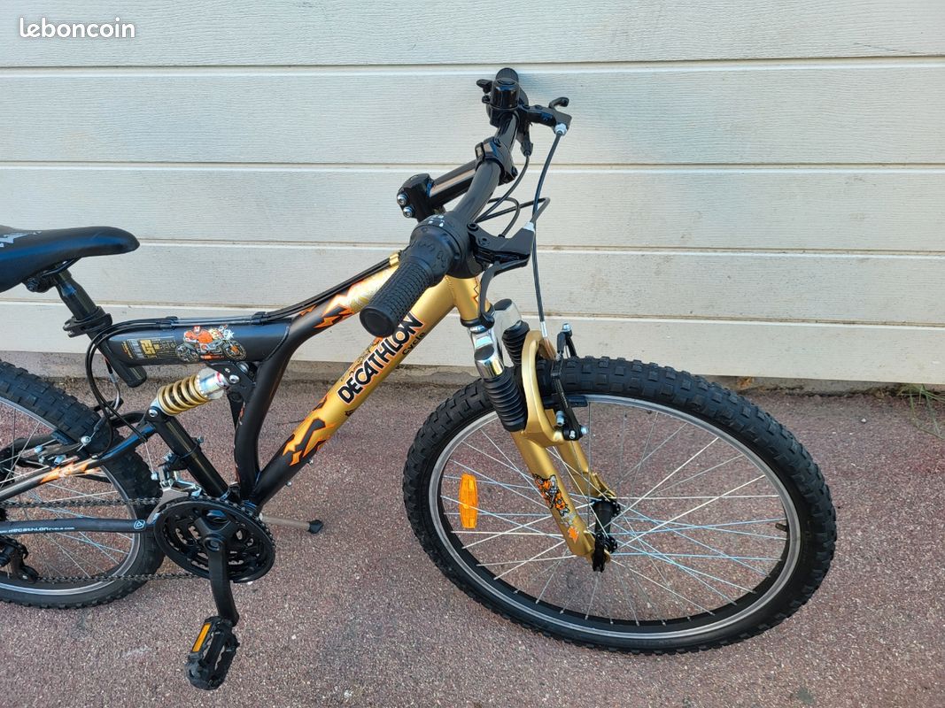 Vélos Decathlon 24 Pouces 18 Vitesse très bonne état (image 2)