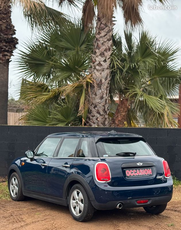 Mini Cooper D 5 portes Boite Auto (image 4)