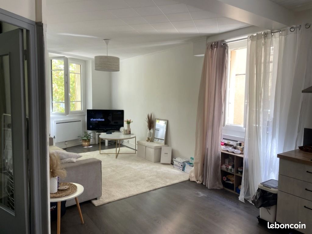 Appartement 2 pièces 44 m² · à Romans-sur-Isère · 44 m² · 530 €/mois