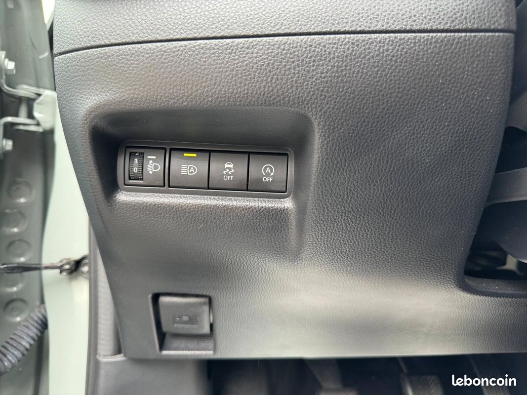 Toyota Aygo X 1.0 VVT-i 72ch Air Design MY24 (image 28)
