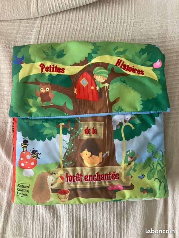 Livre tissu petites histoires de la forêt enchantée (image 1)