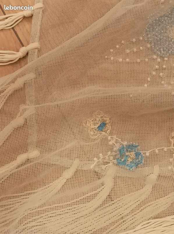 BHFYOB Châle En Dentelle Creuse à Franges - Accessoire Élégant Soirée Mariage Voyage - 85x110 Cm