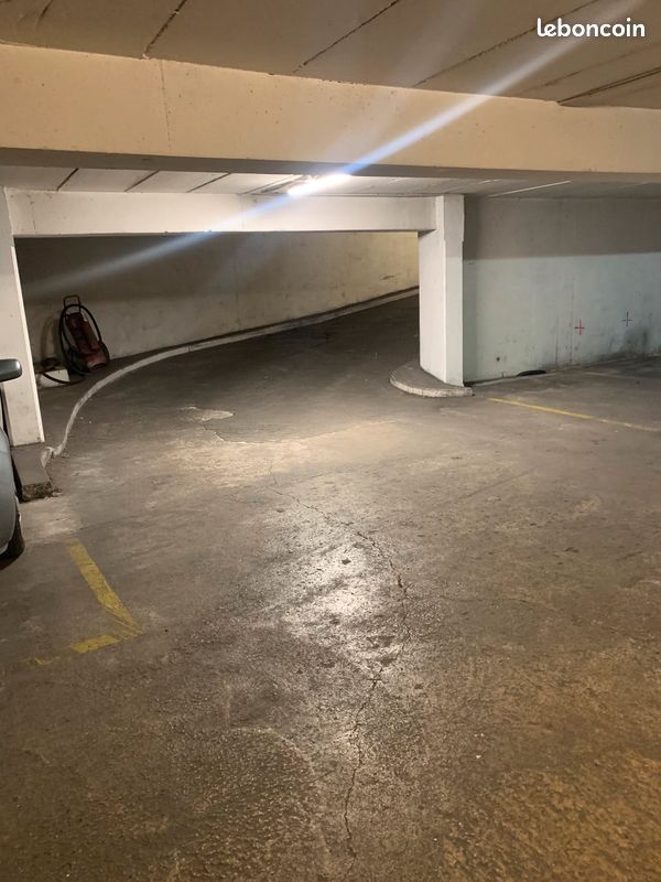 Parking 1 pièce 10 m² · à Paris · 10 m² · 19 900 €