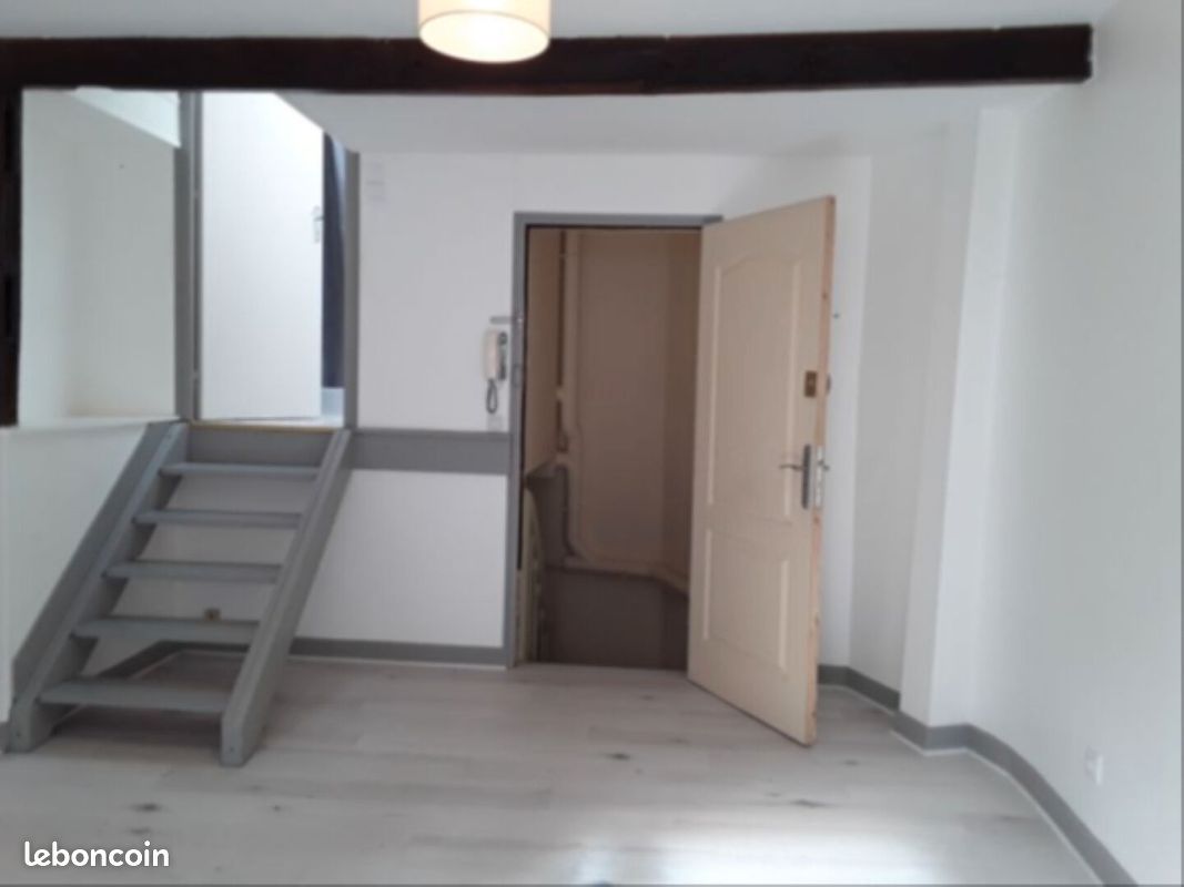 Appartement 2 pièces 37 m² · à Blois · 37 m² · 500 €