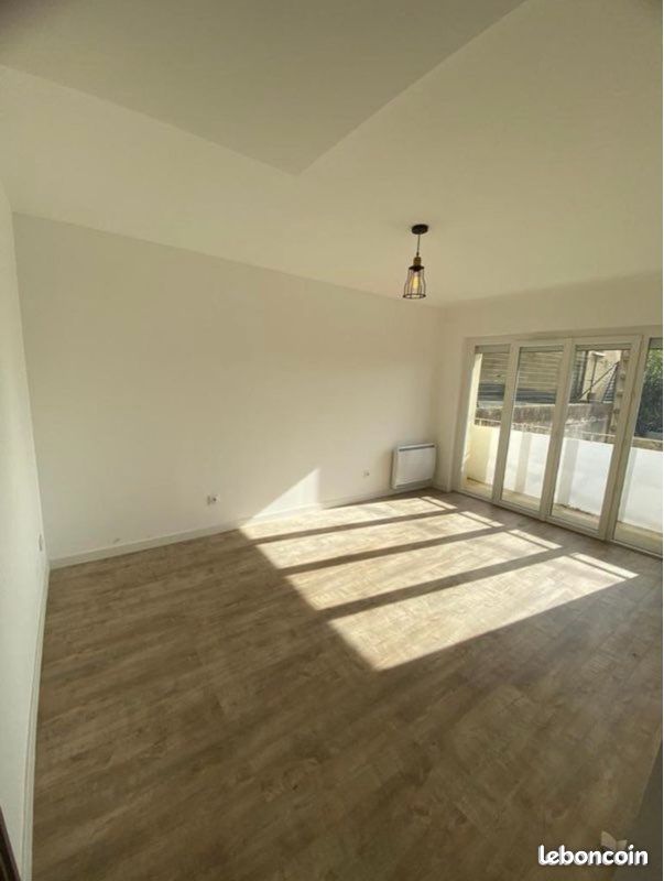 Parking 3 pièces 57 m² · à Bourg-lès-Valence · 57 m² · 780 €