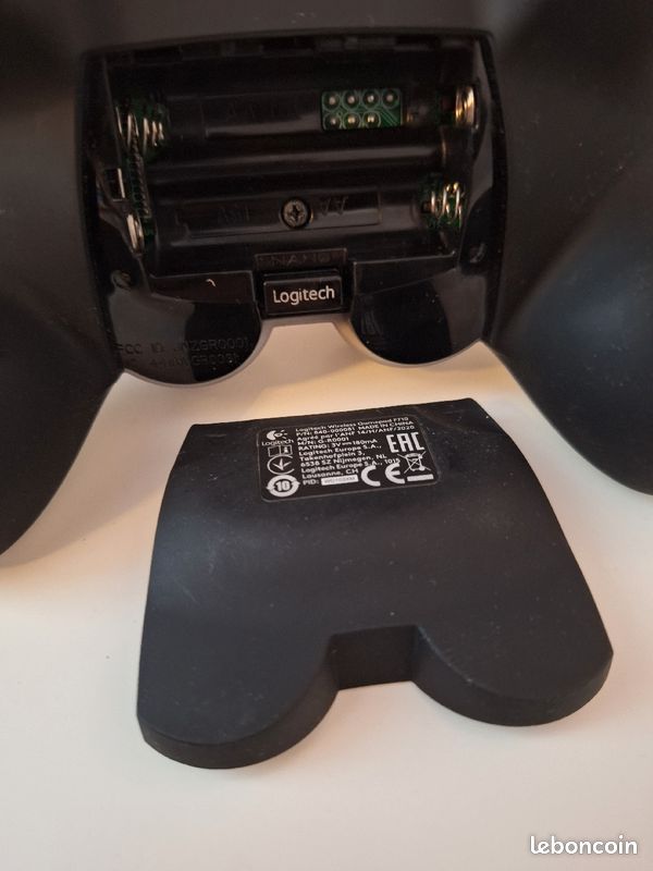 Manette logitech F710 (image 2)