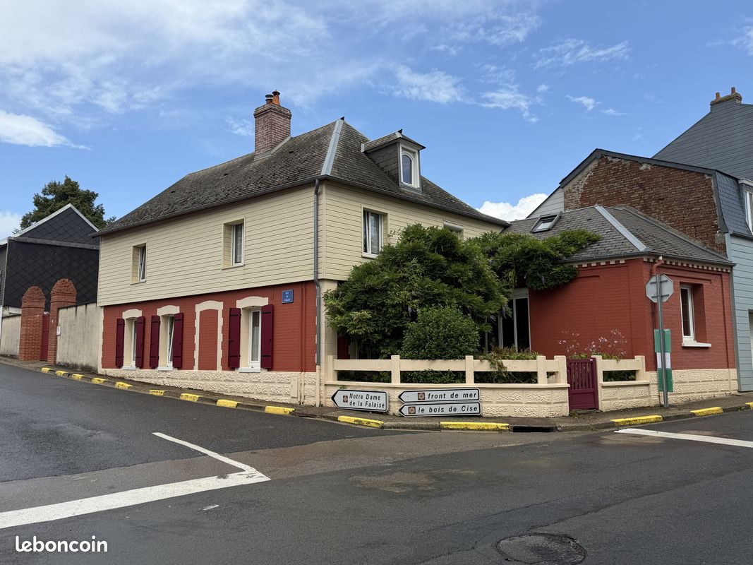 Maison 9 pièces 133 m² · à St-Quentin-la-Motte-Crx-au-Bailly · 133 m² · 210 000 €