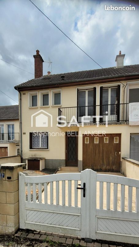 Maison 5 pièces 90 m² · à Noyen-sur-Sarthe · 90 m² · 85 000 €