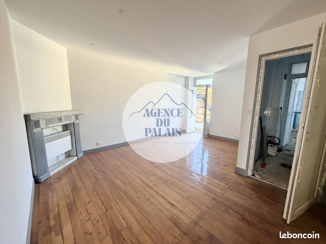 Appartement 5 pièces 81 m² · à Nay · 81 m² · 790 €/mois