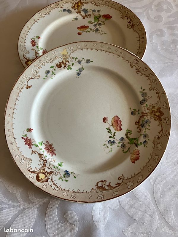 Ancienne Dinette Choisy Le Roy / Creil / Montereau – 9 Assiettes Terre De Fer