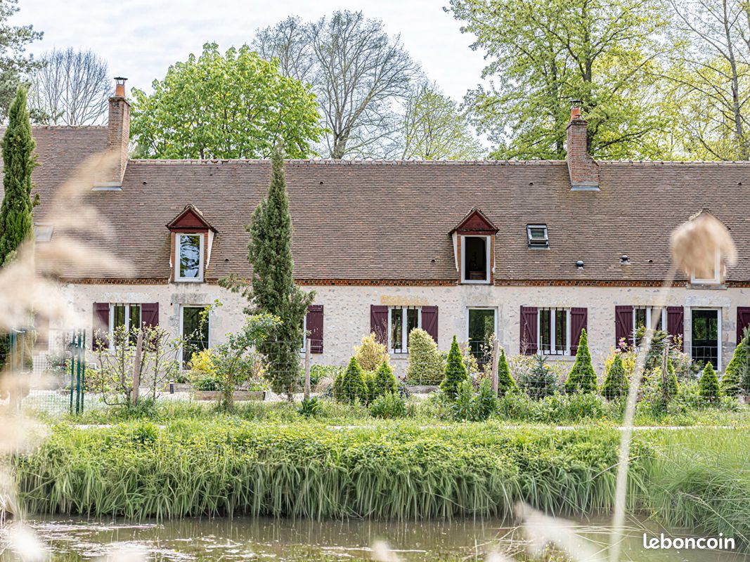Maison 12 pièces 314 m² · à Combreux · 314 m² · 600 000 €