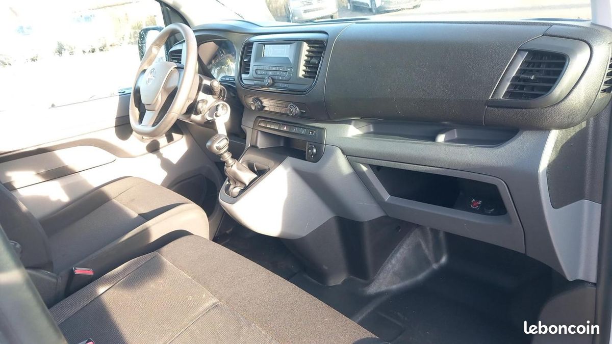 Opel Vivaro FOURGON FGN L2 1.5 DIESEL 120 CH PACK CLIM (image 10)