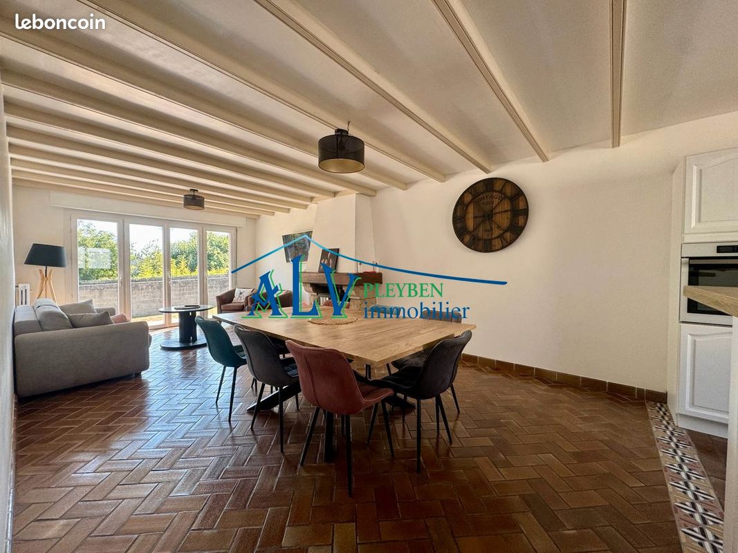 Maison 6 pièces 118 m² · à Gourin · 118 m² · 852 €