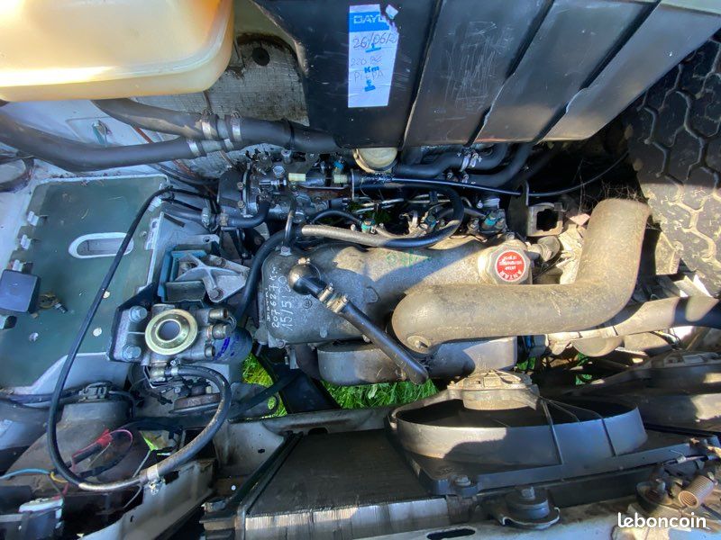 CAMPING CAR C25 2.5l - NON ROULANT POMPE INJECTION HS - DIESEL (image 3)