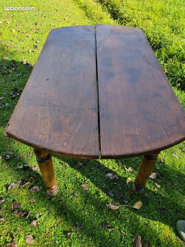 Table ronde (image 2)