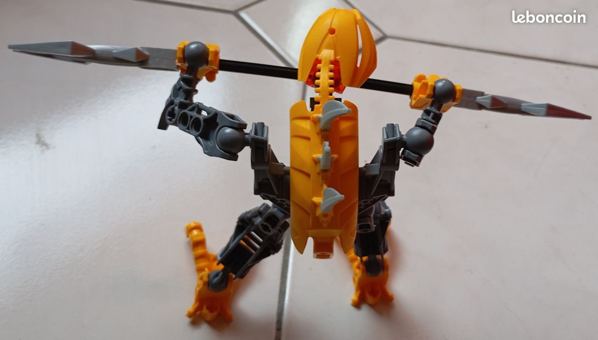 Rahkshi Stars 7138 LEGO Bionicle Rahkshi – 100% Complete Figure