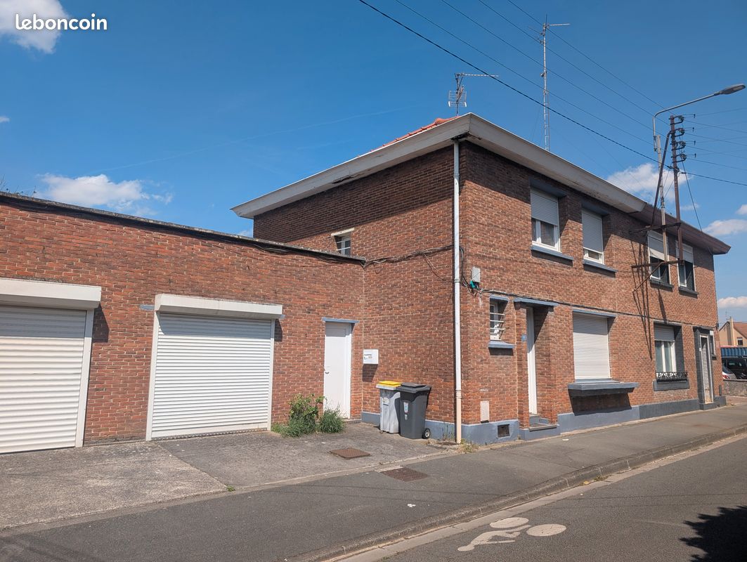Maison 5 pièces 130 m² · à Saint-André-lez-Lille · 130 m² · 322 000 €