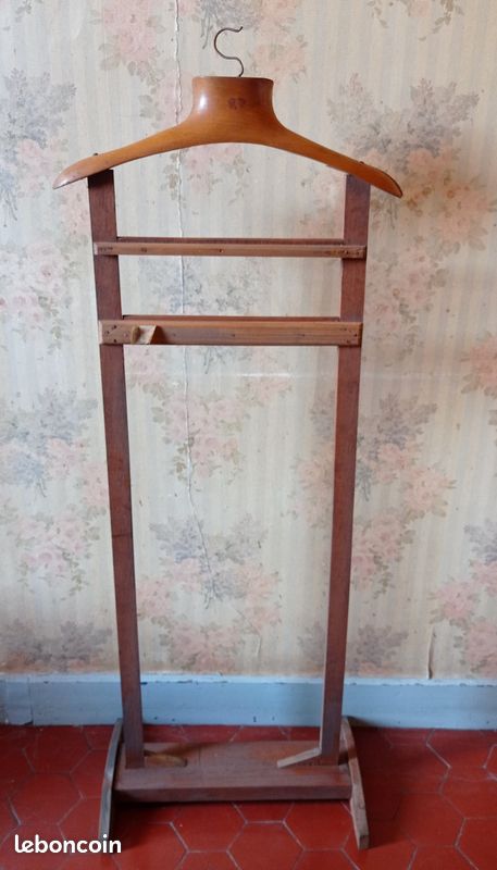 Draguignan Valet de chambre de nuit bois année 50 (image 3)