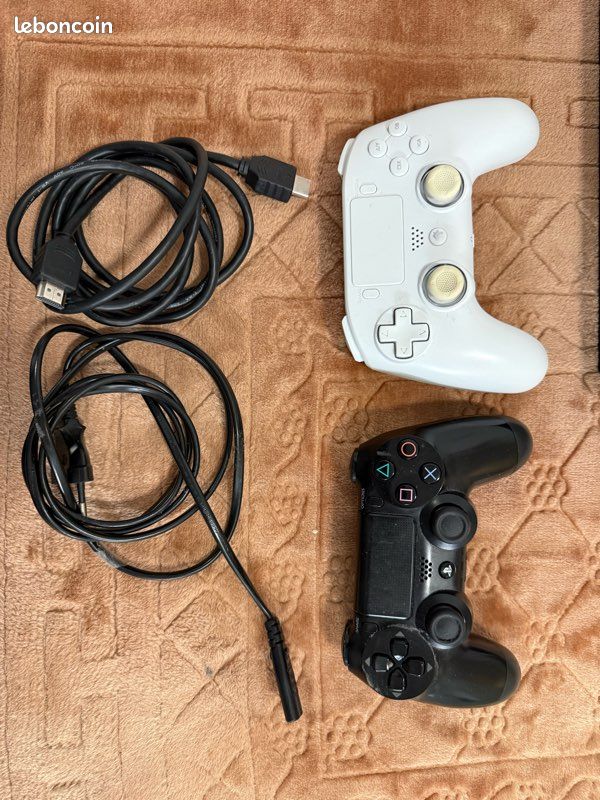 Ps4 1TB + 19 jeux + manette Sony et Subsonic + cable alimentation et hdmi (image 3)