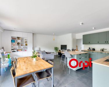 Appartement 330 000 € - 94 m²