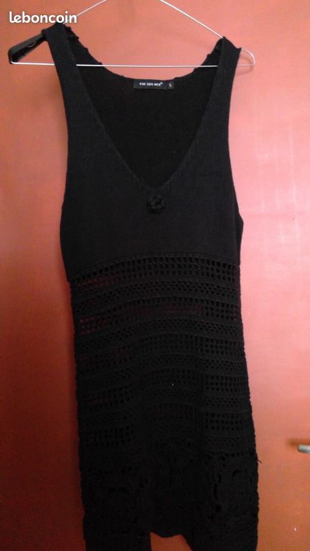 Robe crochet noir (image 1)