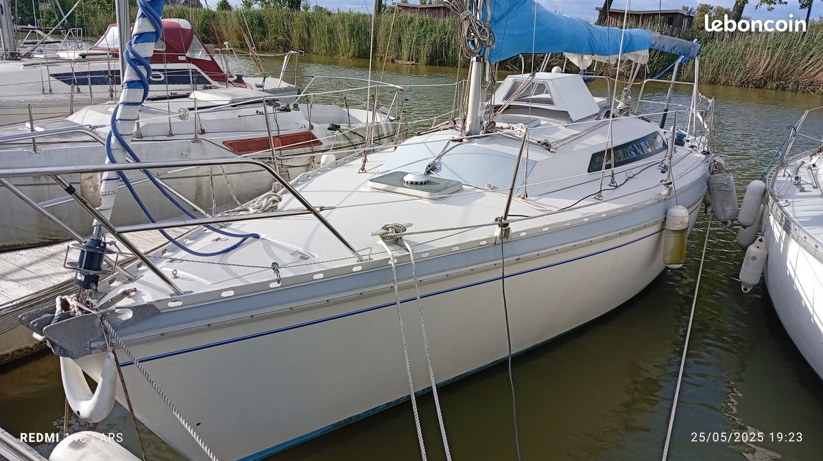 Jeanneau Aquila 28 — View photo 1
