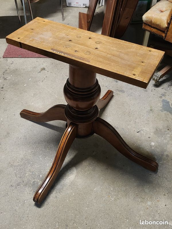 Table ovale en bois (image 3)