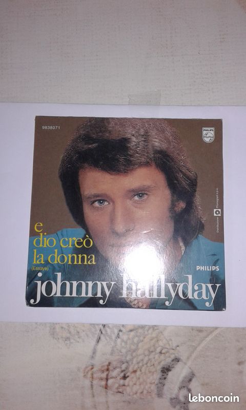 CD de Johnny Hallyday (image 1)