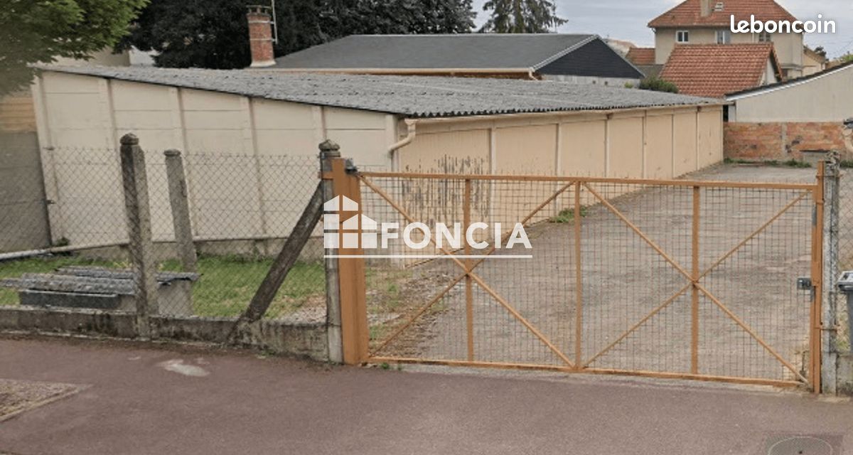Lock_up · à Draveil · 94 €/mois