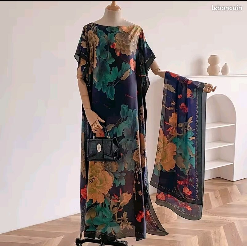 Robe d'été avec foulard (image 5)
