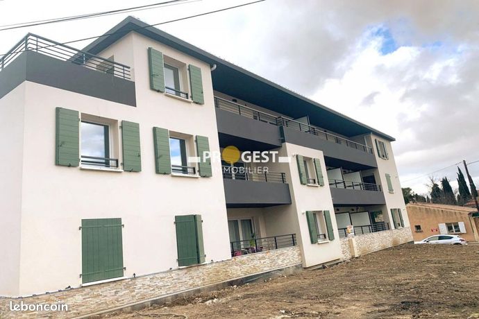 Studio 1 pièce 26 m²