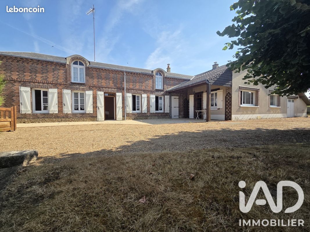Maison 5 pièces 128 m² · à Brou · 128 m² · 198 500 €