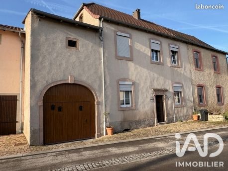 Maison 8 pièces 235 m² à Schwerdorff