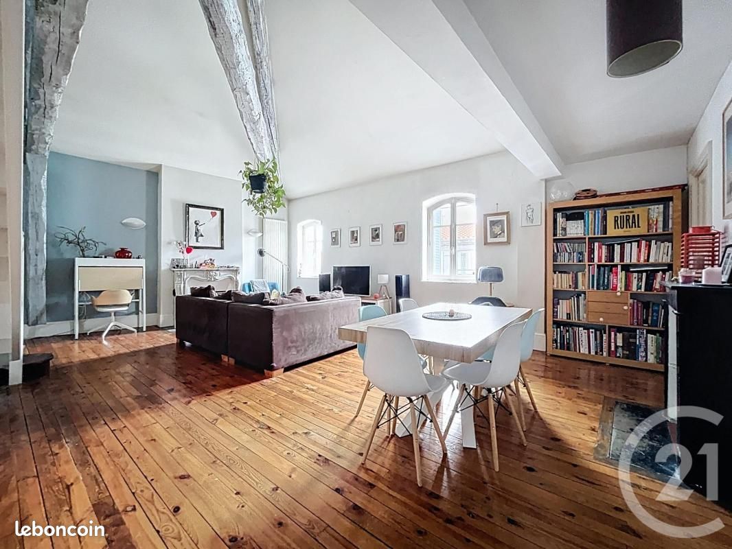 Appartement 6 pièces 127 m² · à Riom · 127 m² · 269 000 €