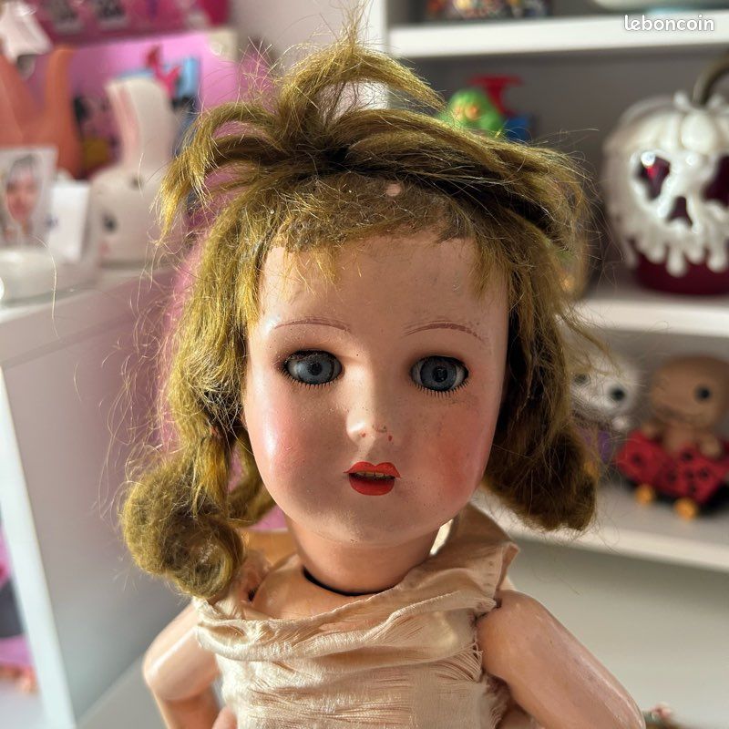 ANCIENNE POUPÉE BLEUETTE tête porcelaine SFBJ 301 Paris 1 1/4 dans nuque EUR 750,00 - FR ANCIENNE POUPÉE BLEUETTE tête porcelaine SFBJ 301 Paris 1 1/4 dans nuque EUR 750,00 - FR