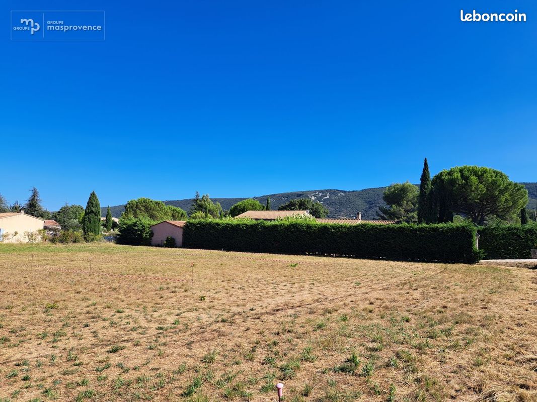 Terrain à bâtir de 1430 m² à LACOSTE (84) · 229 000 €
