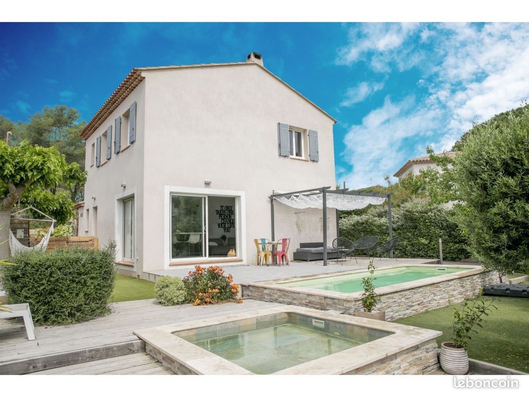 Maison 5 pièces 137 m² · à Goult · 137 m² · 732 000 €
