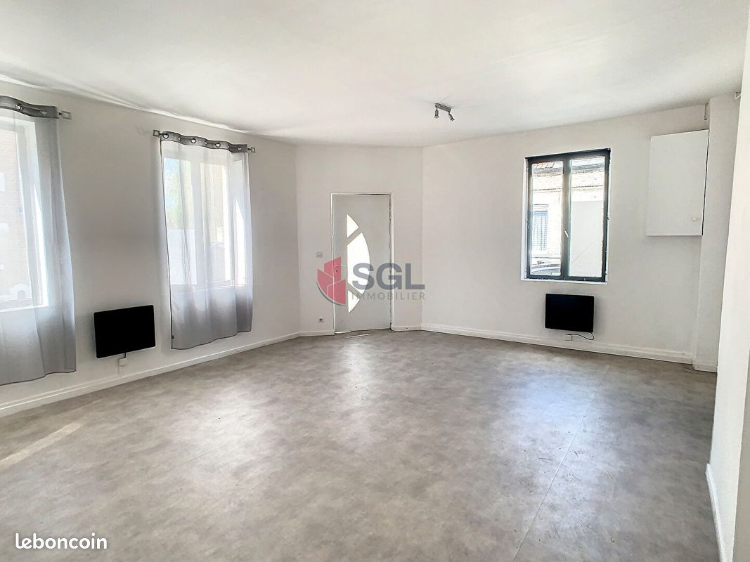 Appartement 2 pièces 51 m² · à Hénin-Beaumont · 51 m² · 560 €