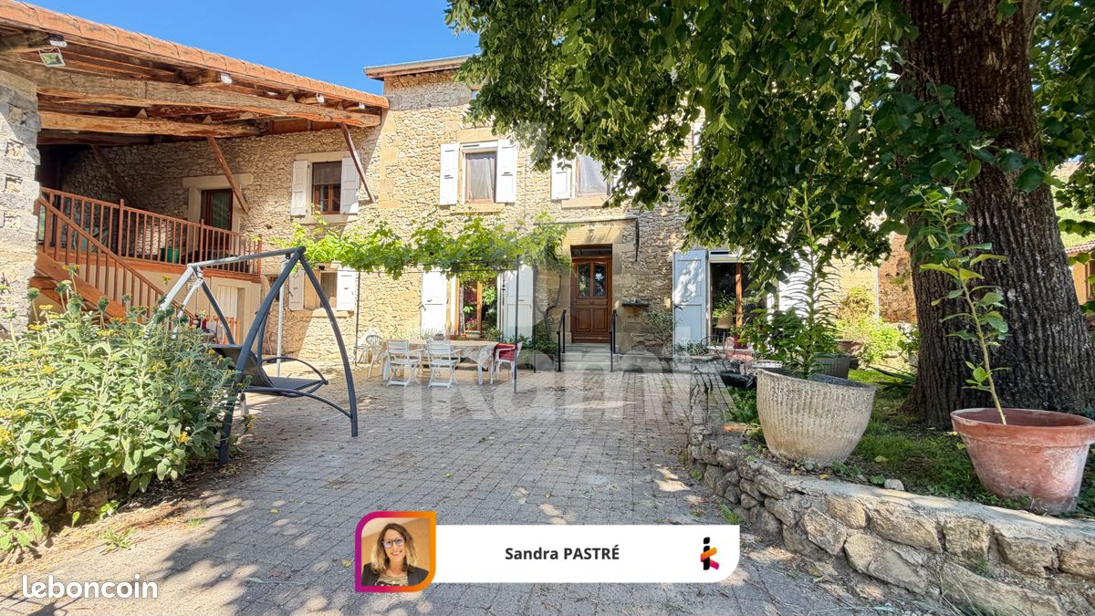 Maison 8 pièces 170 m² · à Chatuzange-le-Goubet · 170 m² · 450 000 €